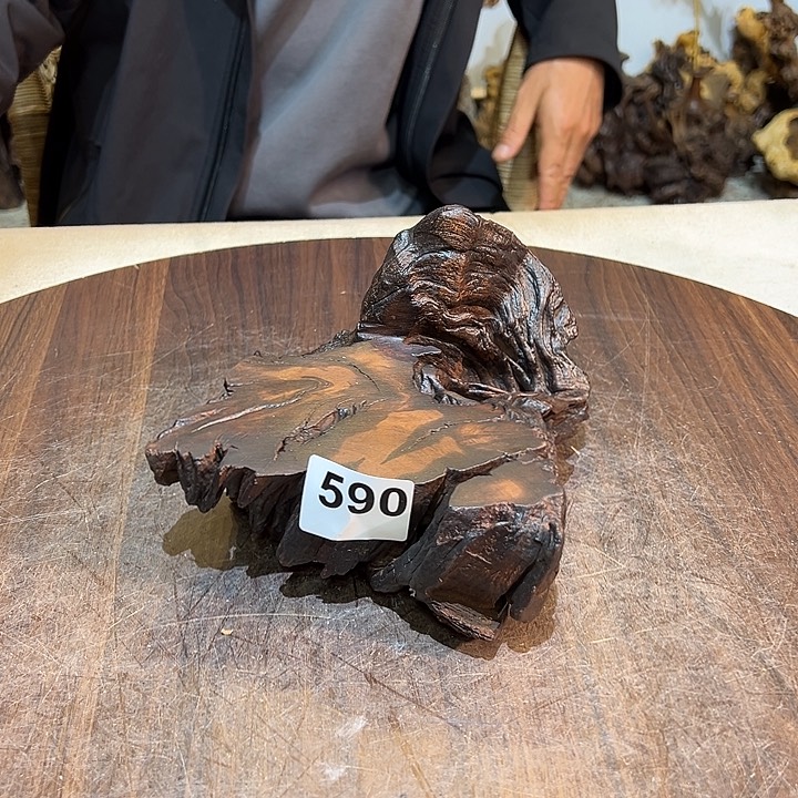 底座590云南树瘤根艺