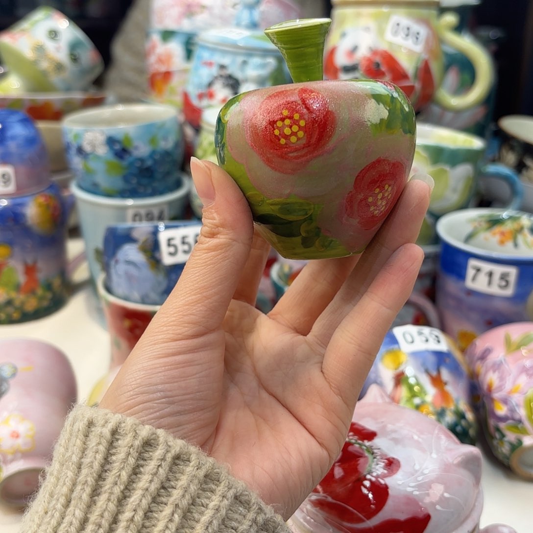 瓷片兔兔好可爱啊我