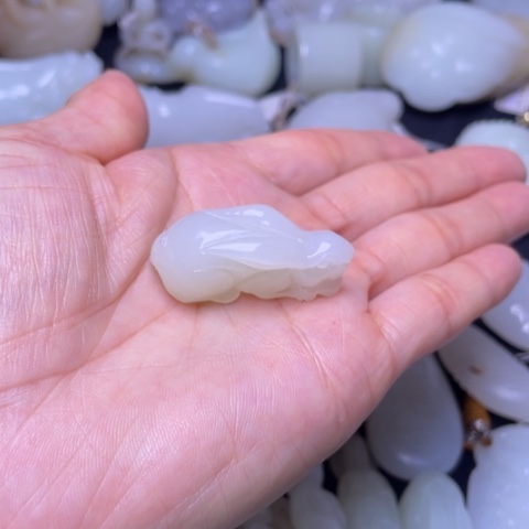 和田玉未镶嵌吊坠(不含链)