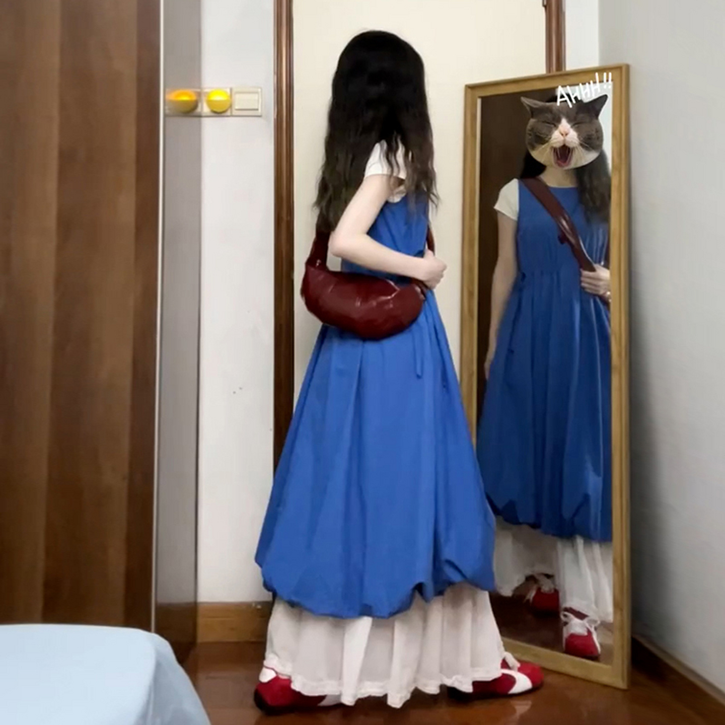 蓝色无袖背心连衣裙女夏季2025新款小个子巨好看气质花苞长裙3760