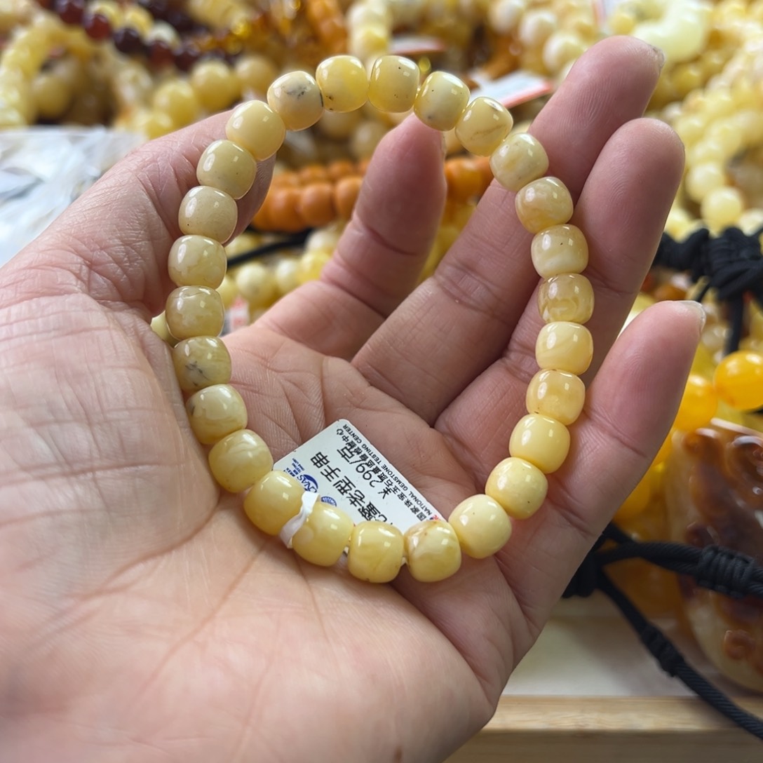 琥珀珠宝奇石未镶嵌