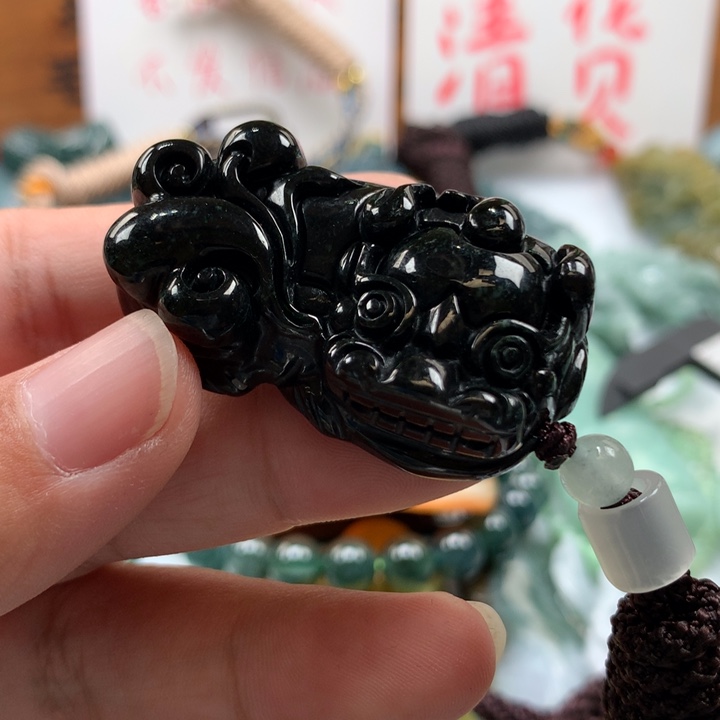 翡翠颈饰未镶嵌保真天然A货翡翠