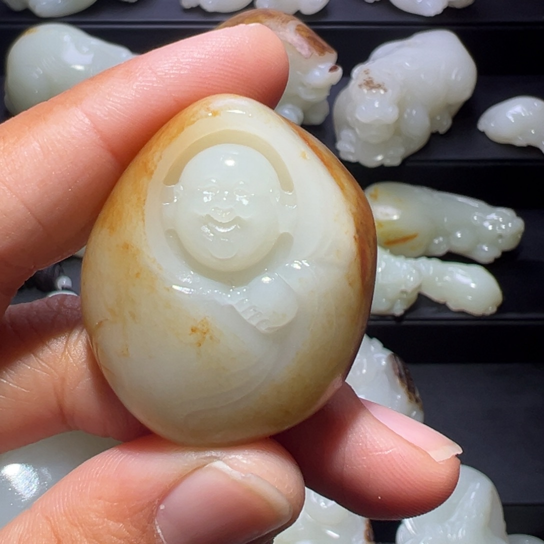 涛****和田玉未镶嵌颈饰