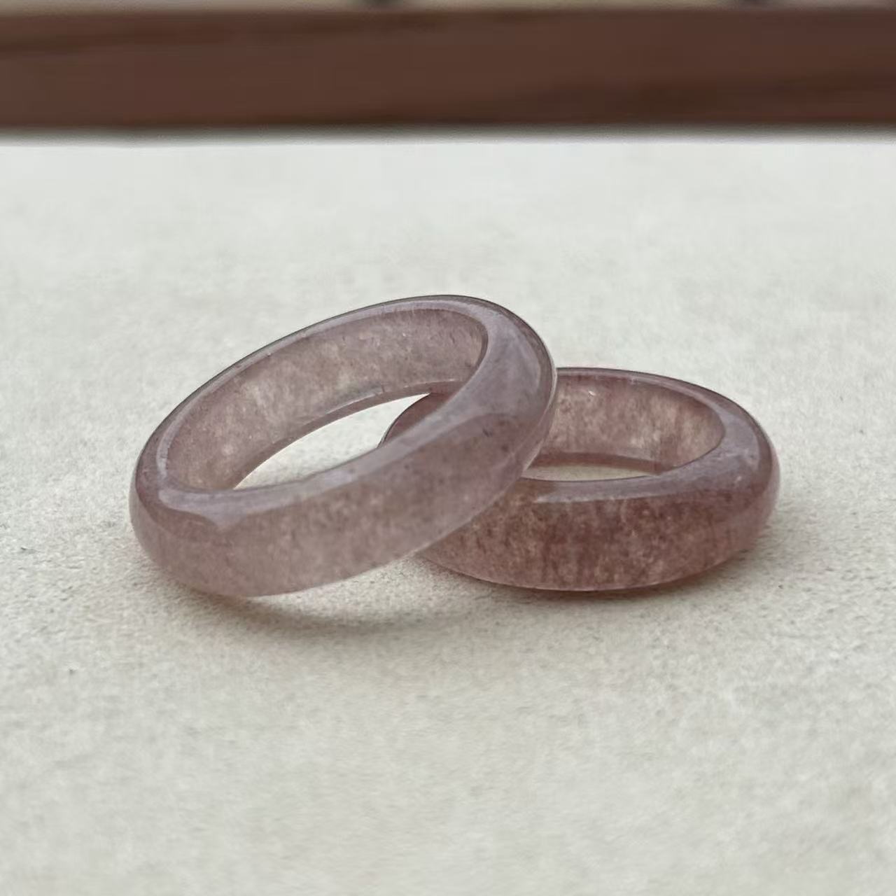 匪石OFTHEHEART专属 天然草莓晶戒指