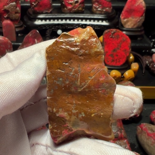 牛***一昌化鸡血石原石手把