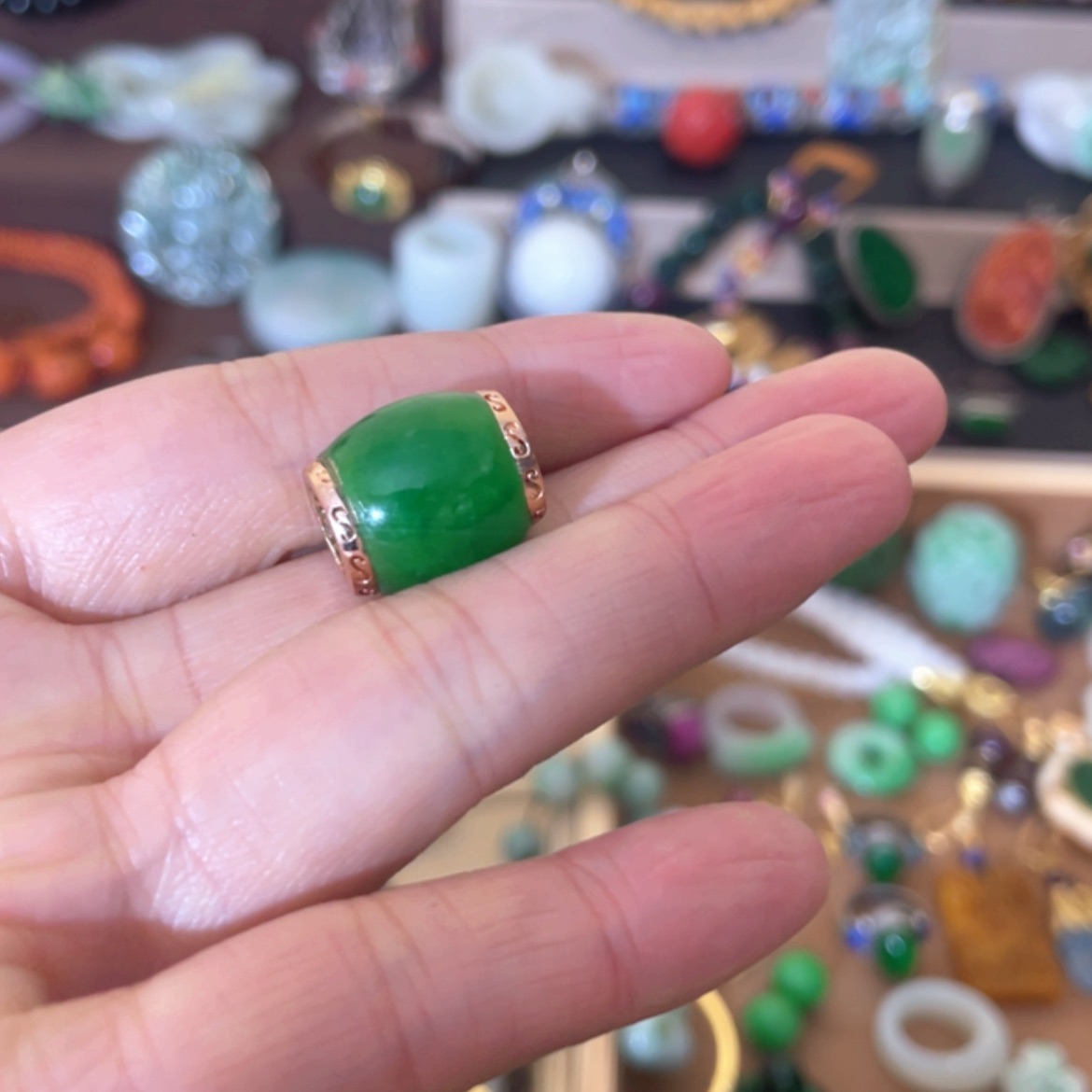 【闪购商品】翡翠散珠格**了精品精品精品精品精品