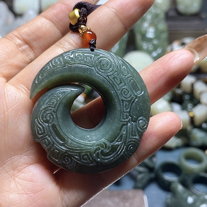 和田玉未镶嵌挂件