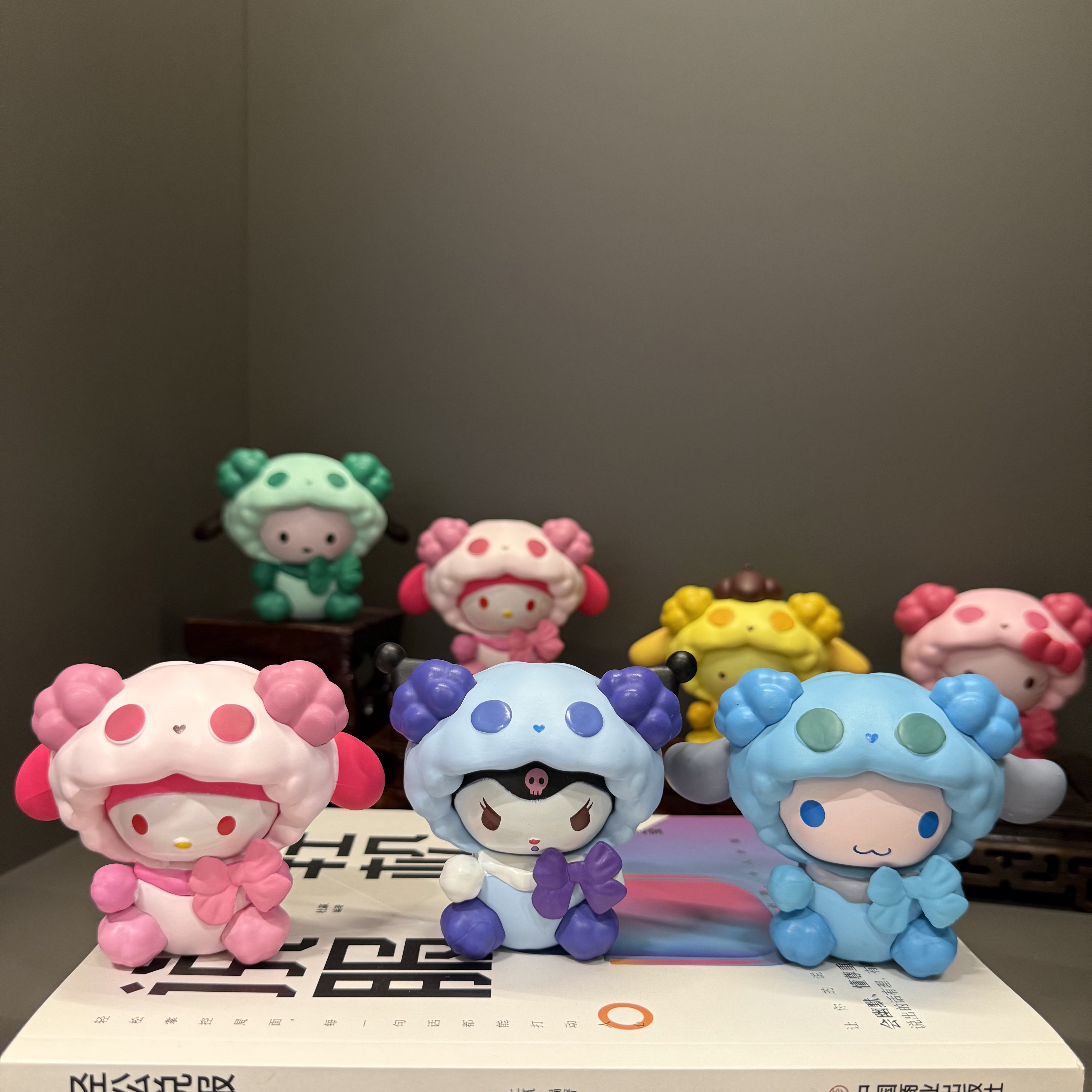 三丽鸥绵羊美乐蒂库洛米可爱卡通公仔动漫手办潮玩偶摆件车载礼物