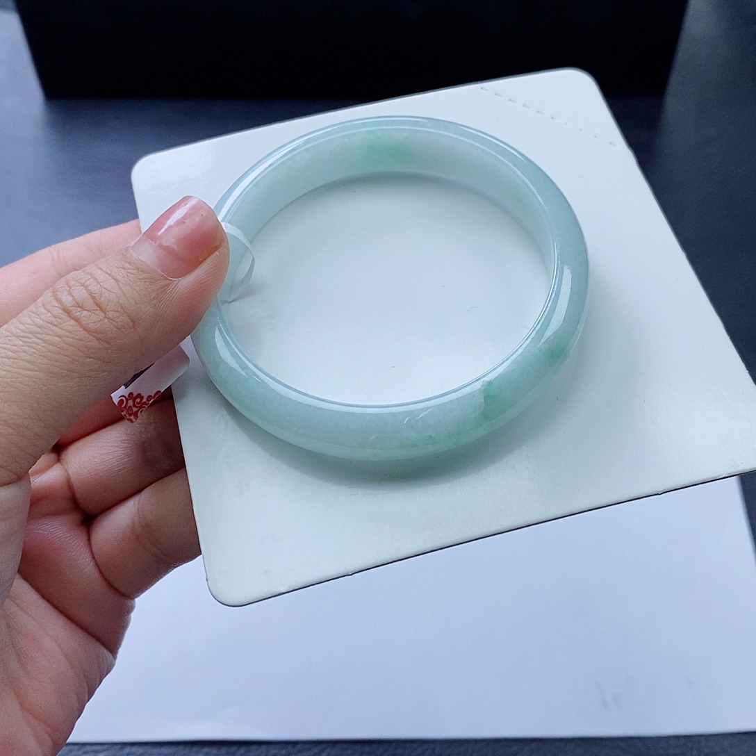 翡翠手镯未镶嵌55.8圈口