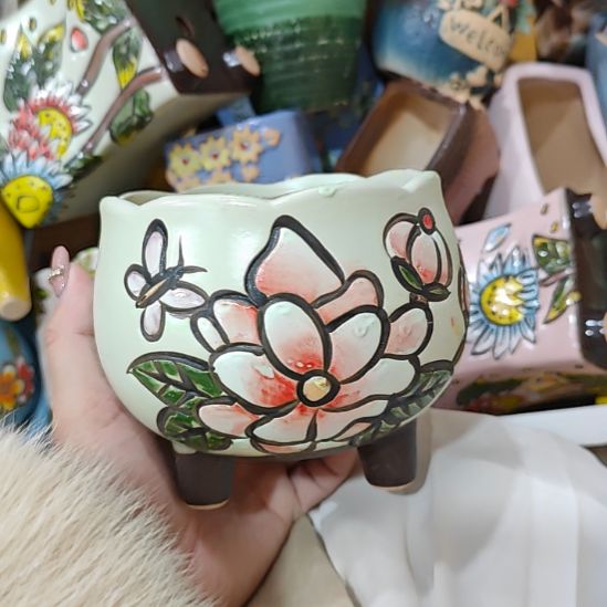 当场凑满15发货，不凑不发，花盆盆口不方不圆有针孔黑点矿点是正常