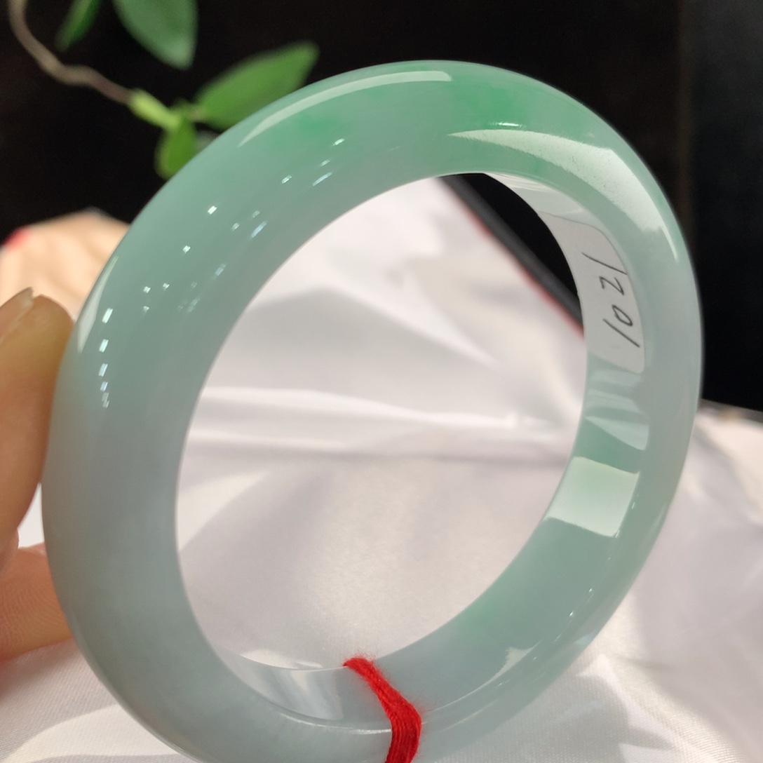 翡翠手镯未镶嵌111-1021