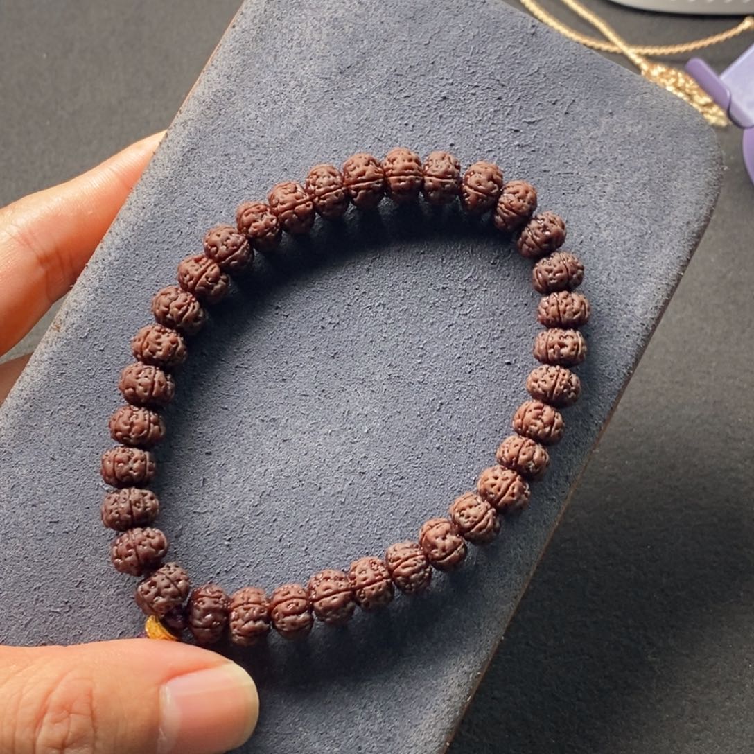 喝***罐金刚菩提吊坠老树