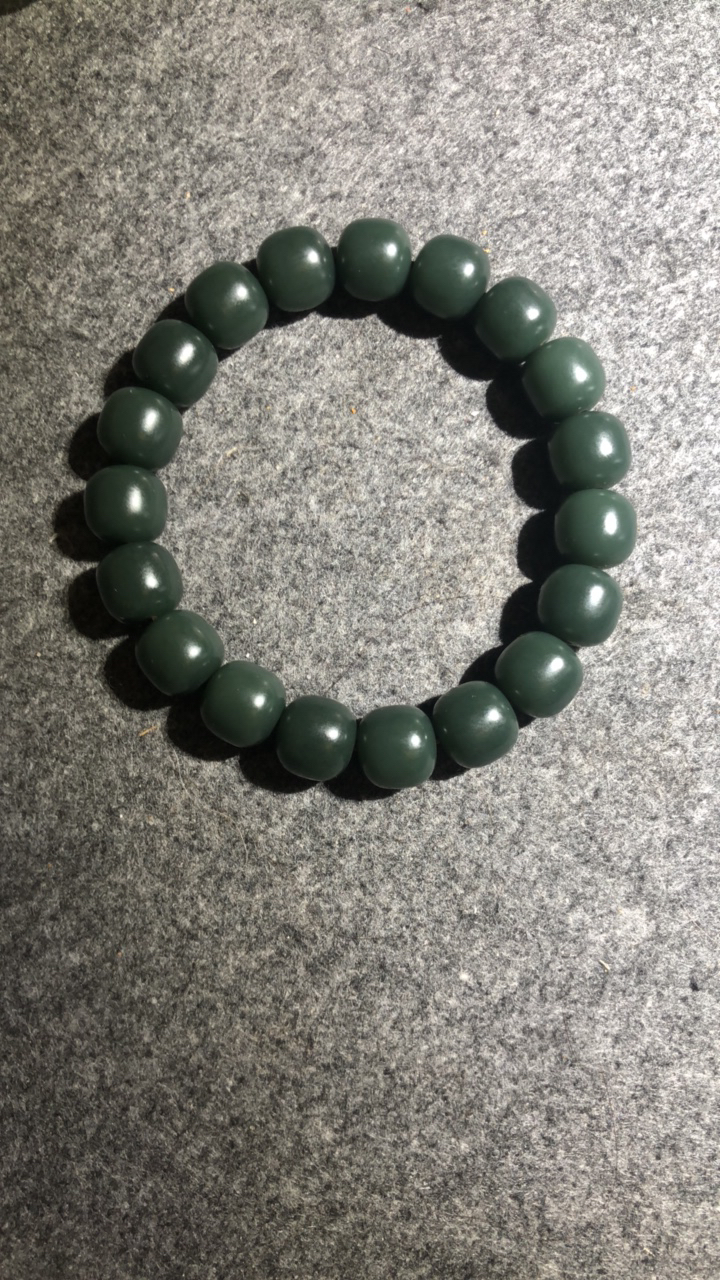 新疆和田玉蓝调沙枣青