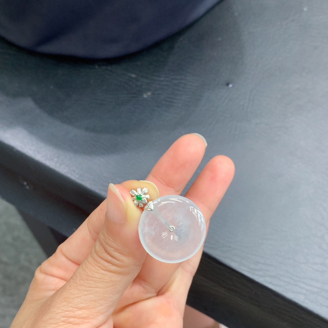 吊坠(不含链)18K金镶嵌翡翠