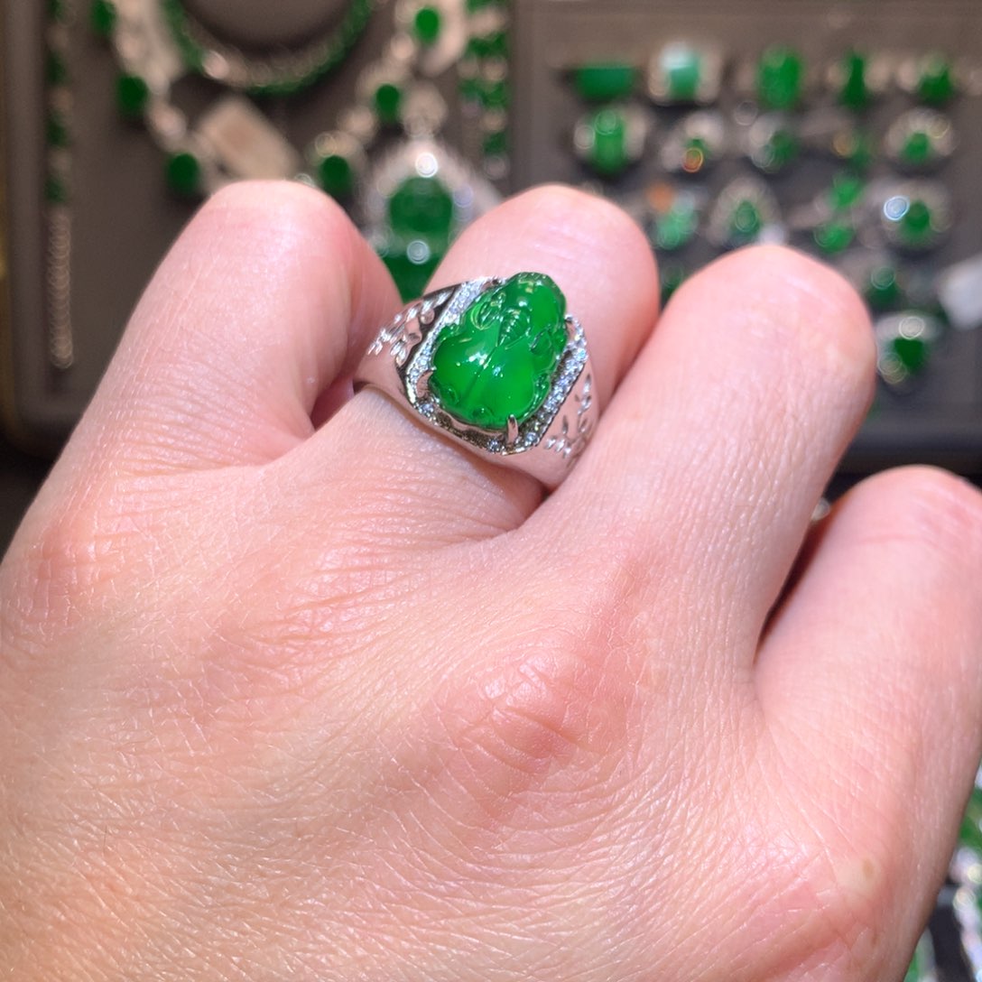 翡翠戒指银S925镶嵌天然翡翠