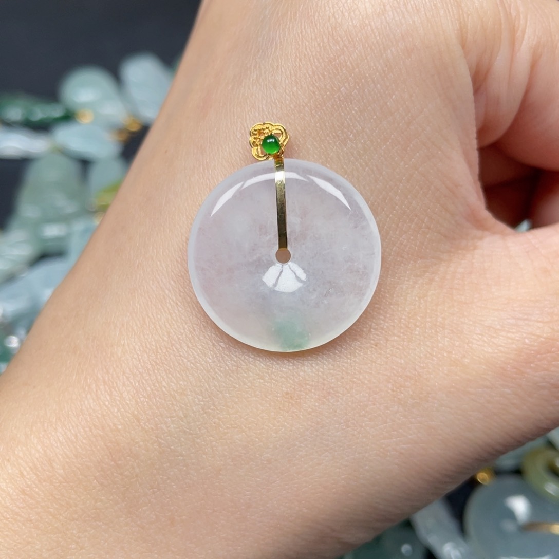 翡翠颈饰18K金镶嵌翡翠