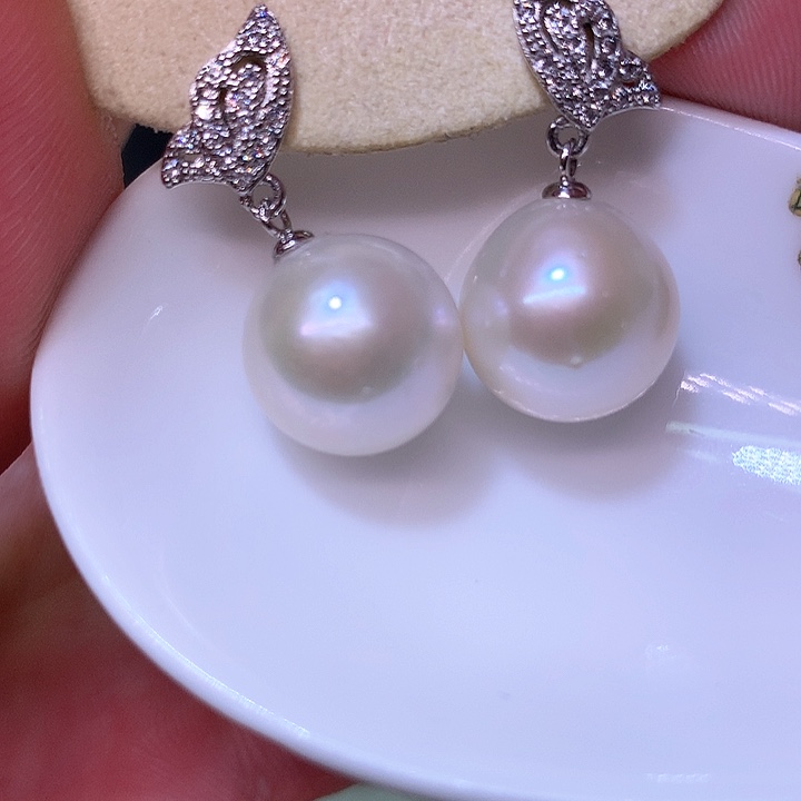 银S925镶嵌耳饰淡水珍珠