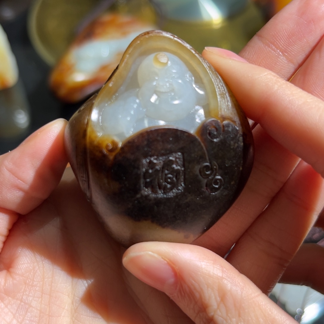 和田玉颈饰未镶嵌天**气