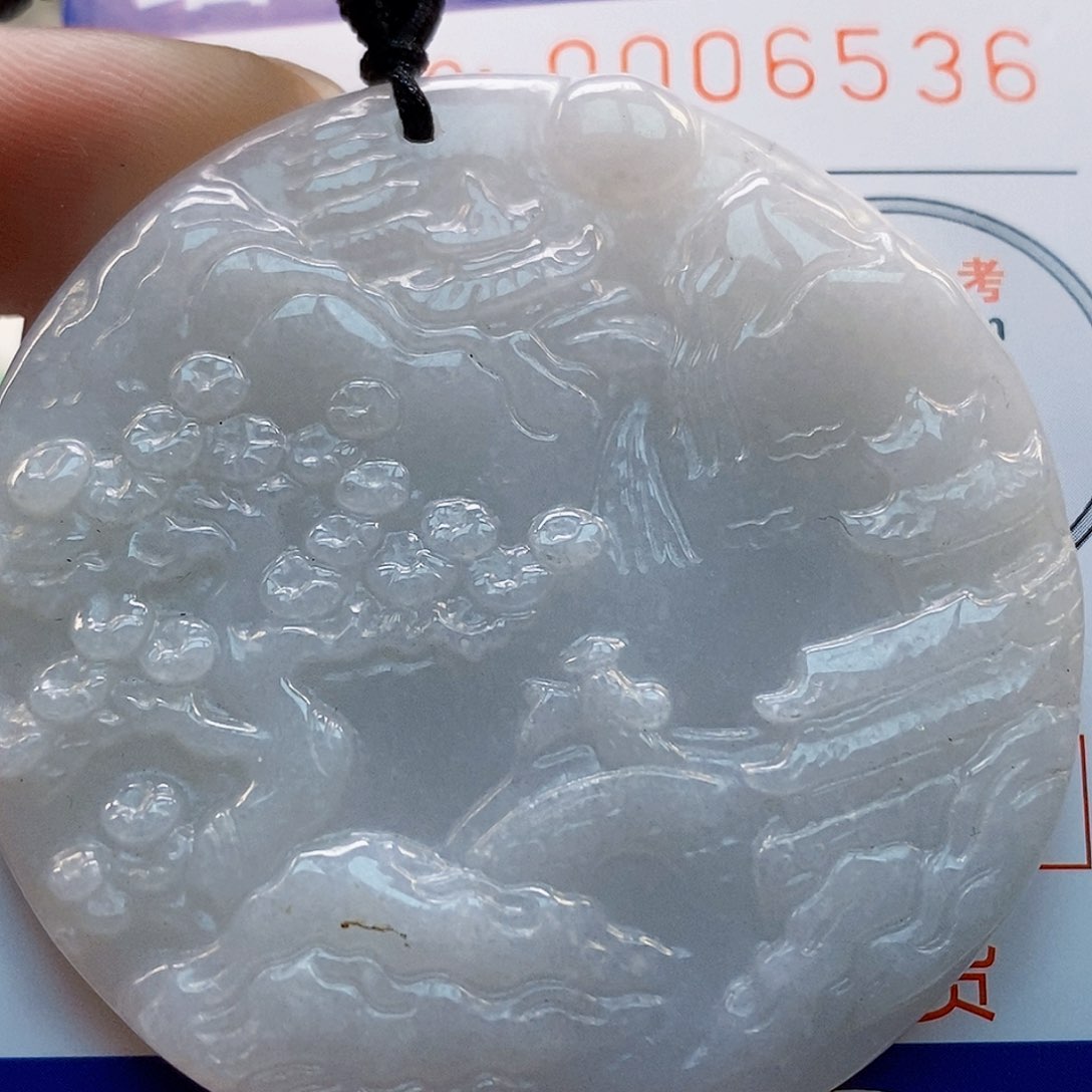 吊坠(不含链)未镶嵌翡翠