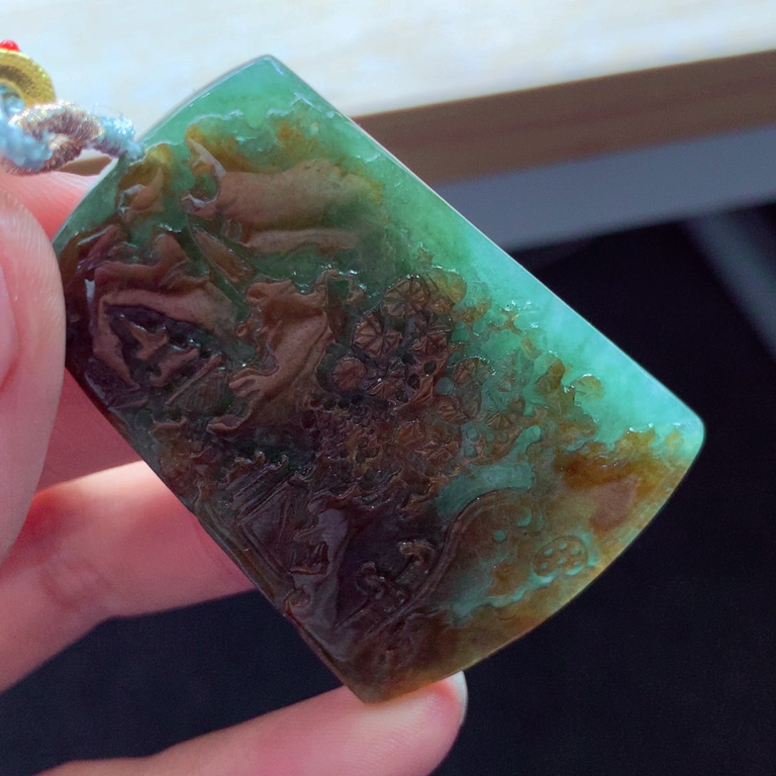 翡翠未镶嵌颈饰吊坠