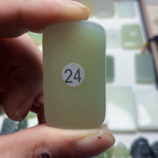 和田玉颈饰未镶嵌?****?