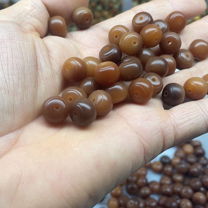 白玉菩提吊坠12糖心灯笼100颗
