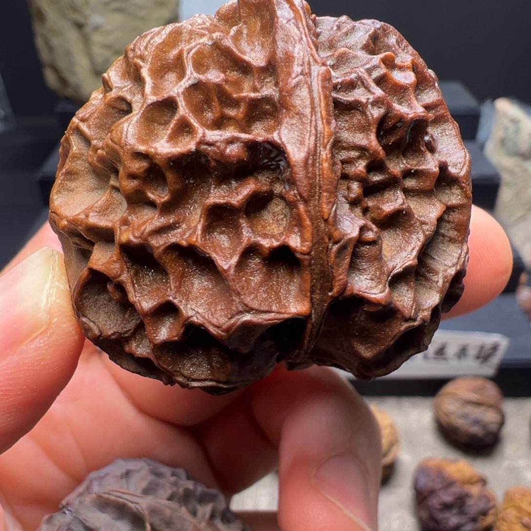 文玩核桃吊坠凤凰牡丹45mm