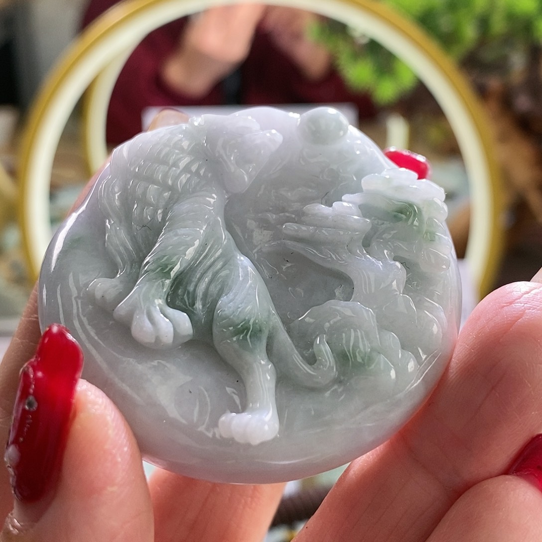 【闪购商品】翡翠颈饰未镶嵌虎