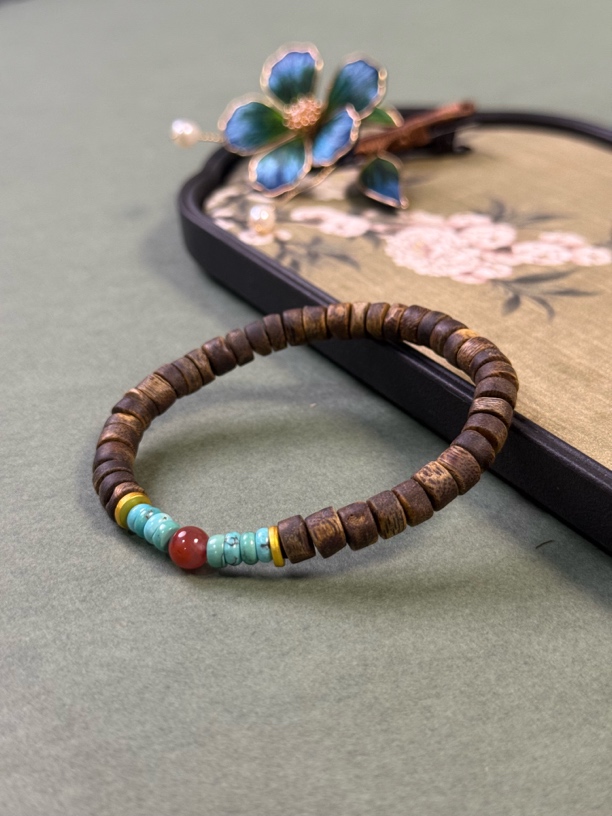 沉香海南老料【放青松】沉香直切单圈手串高油脂