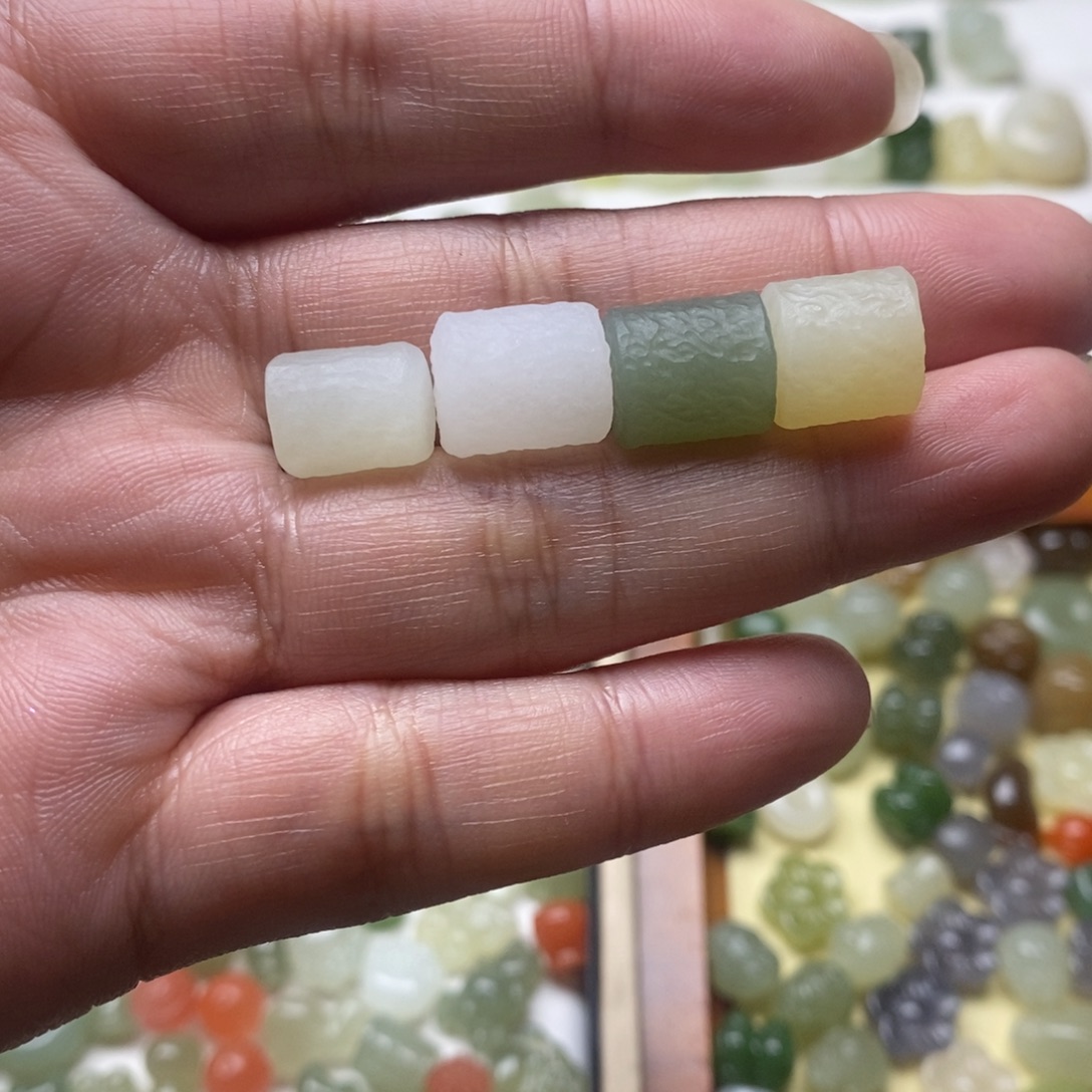 和田玉未镶嵌颈饰拍一发一