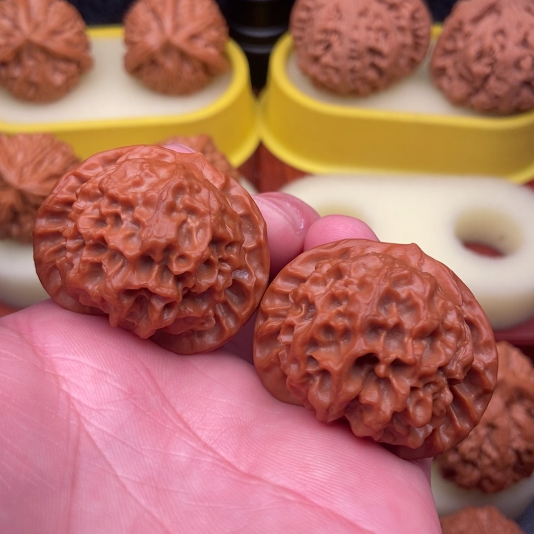 文玩核桃把件龙鳞宝象花40