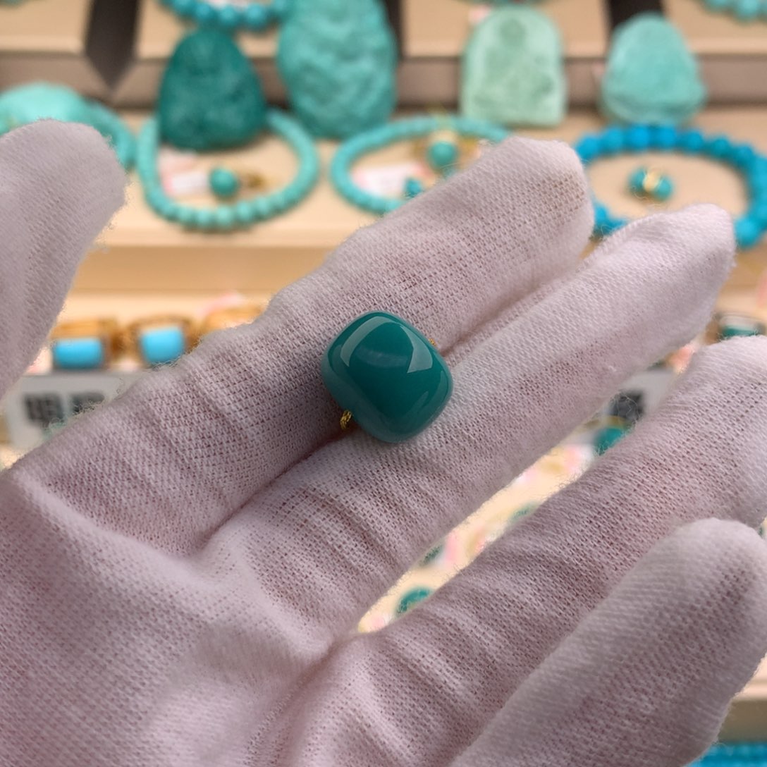 绿松石珠宝奇石未镶嵌13.8*11.4mm