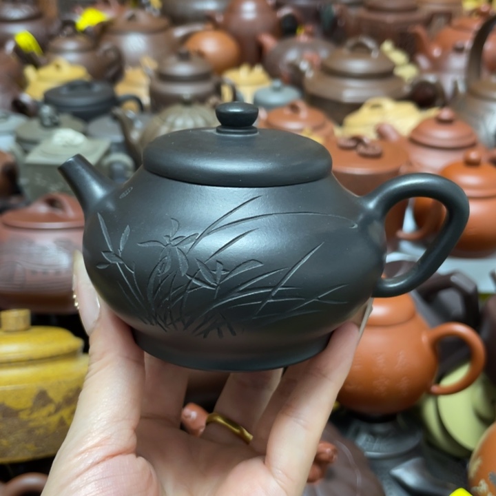 茶壶底槽青一粒藝術作品
