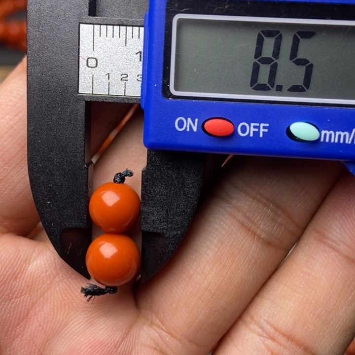 南红玛瑙配饰未镶嵌