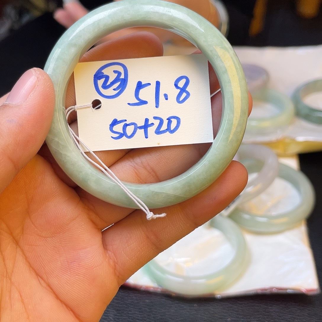 未镶嵌手镯翡翠23