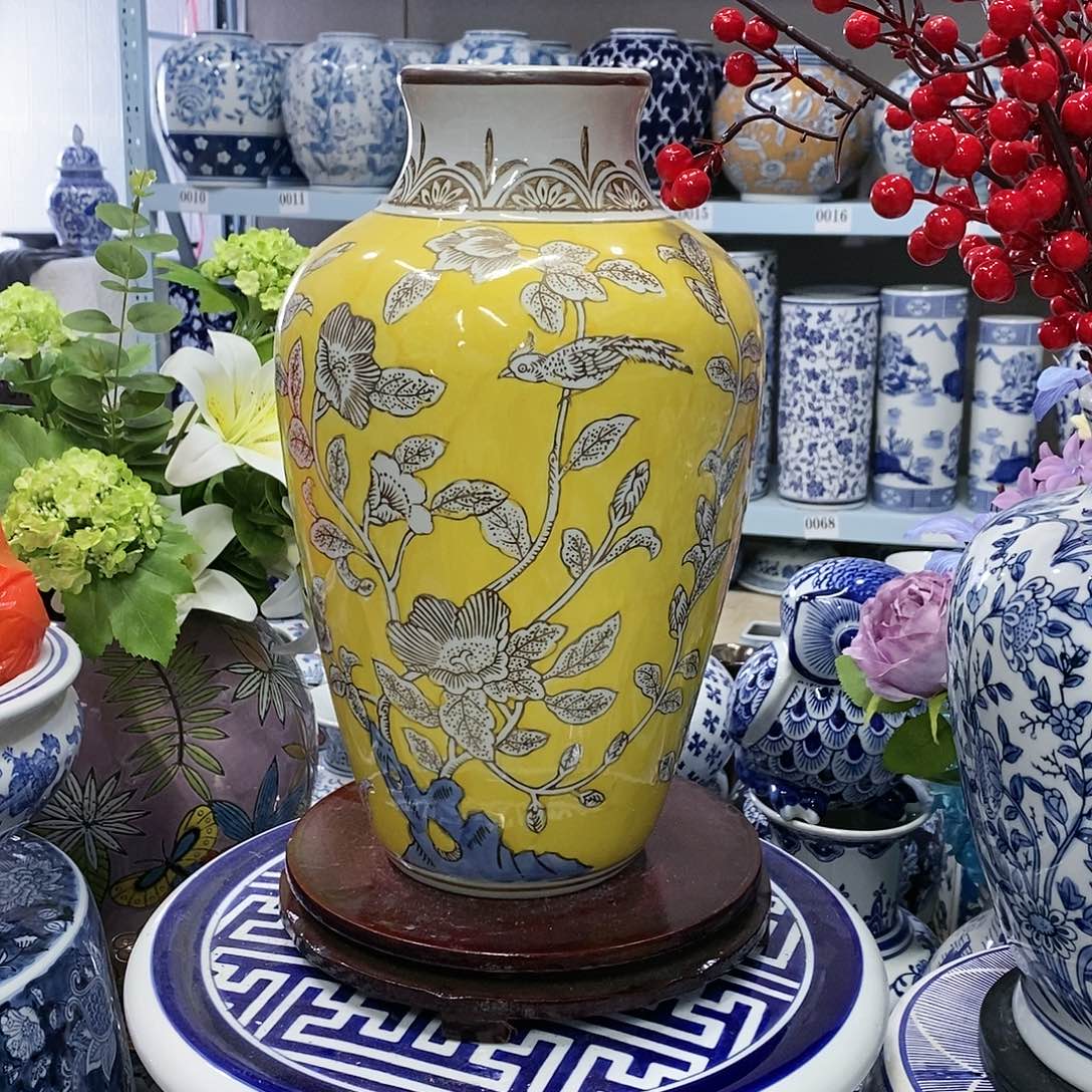 【闪购商品】摆件黄釉花瓶瓷器摆件………………………………