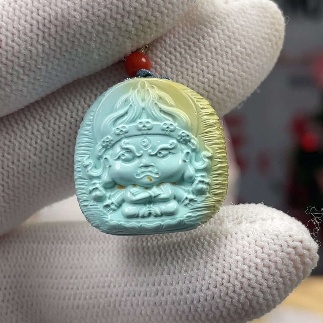 绿松石未镶嵌挂件