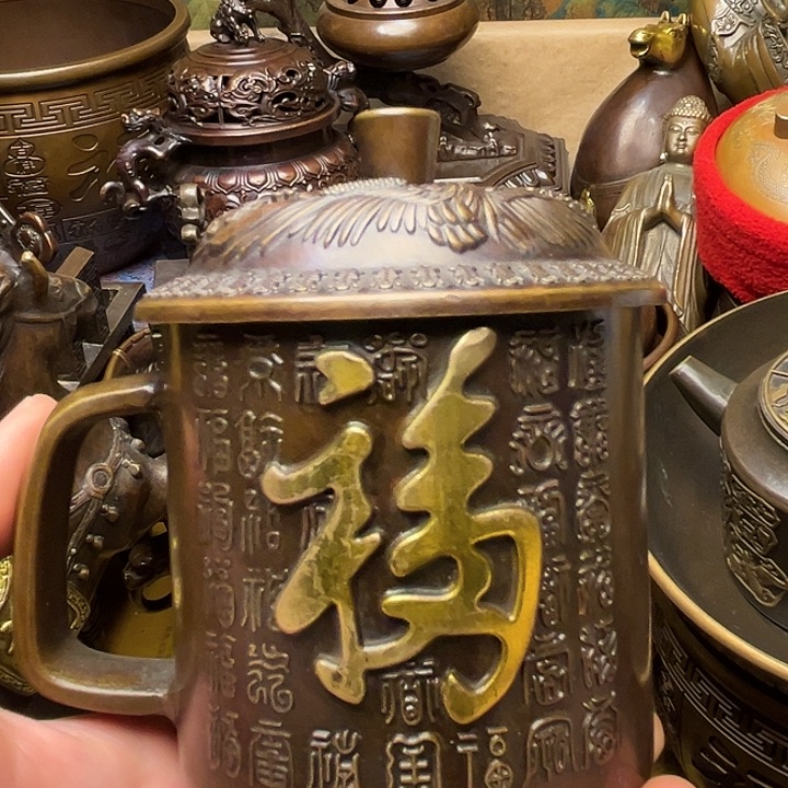 精美铜器批发档口