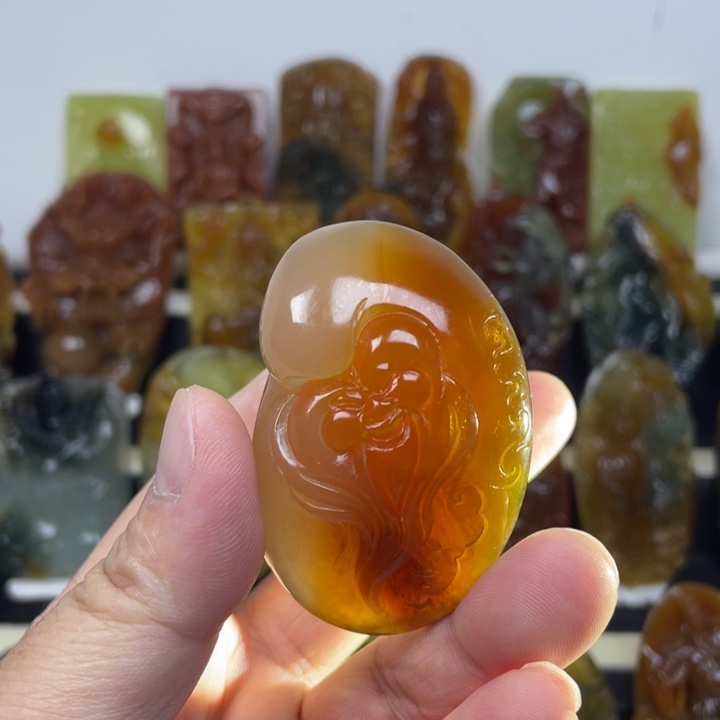 蛇纹石玉手把件未镶嵌