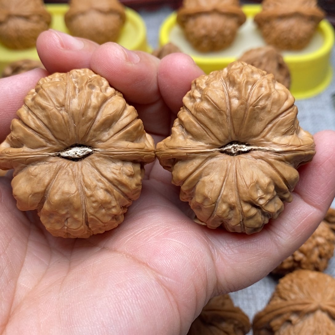 文玩核桃把件43精品南瓜红皮