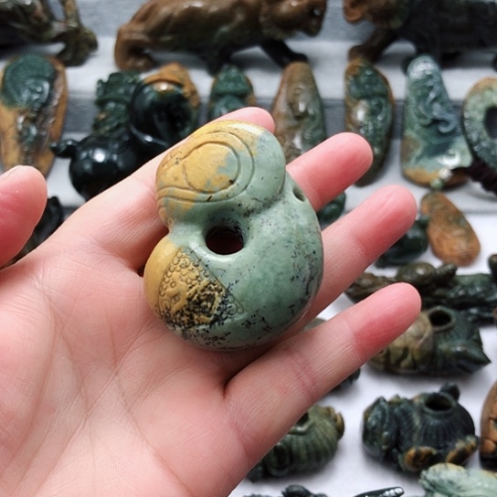 岫岩河磨玉（透闪石质玉）把件未镶嵌