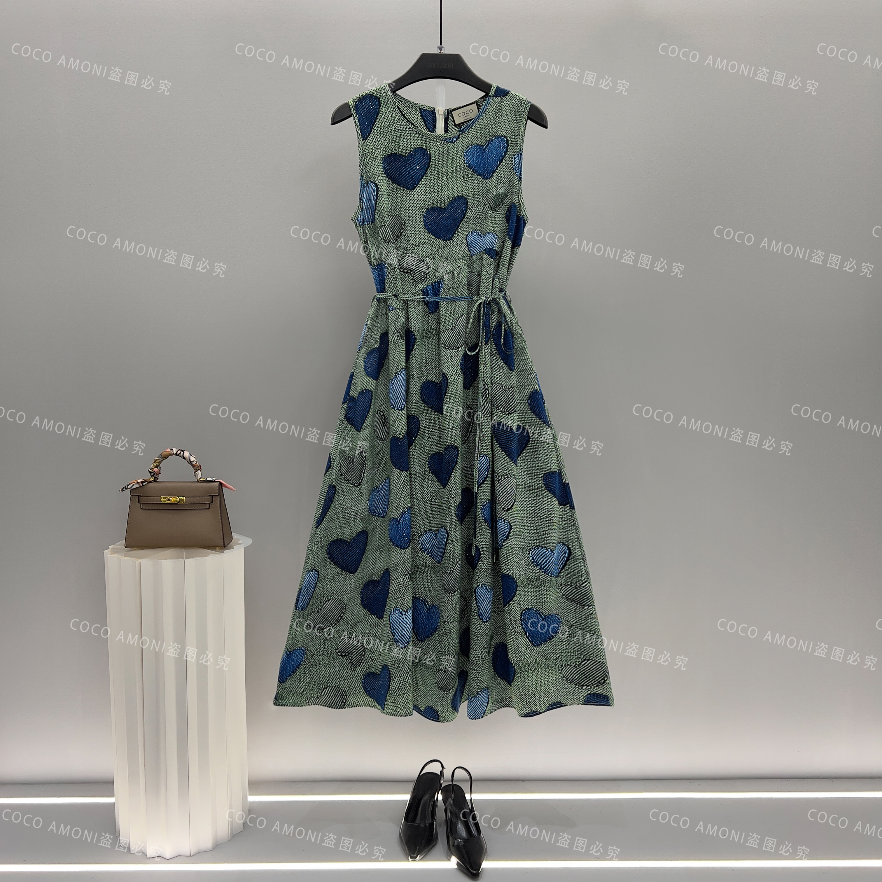 [曼姐]夏日轻奢爆款拼接重工爱心收腰显瘦气质高端连衣裙WX1031