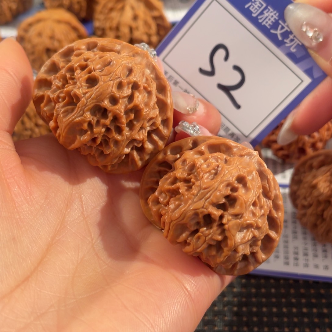 文玩核桃把件2号4.4宫灯