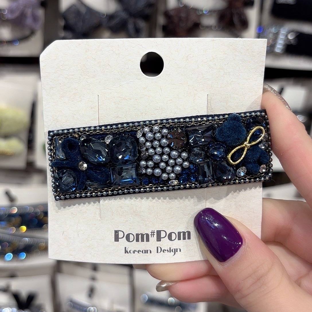 皮质铁合金蓝色小熊拜拜一个