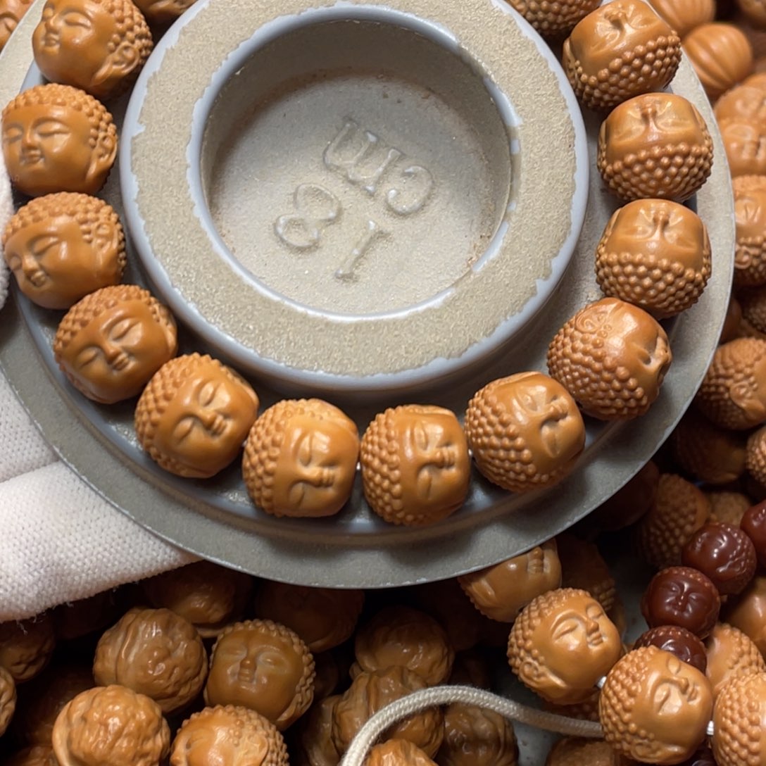 猴头核桃手串内**子宝宝