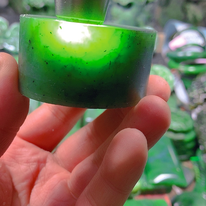 和田玉（碧玉）未镶嵌珠宝半成品