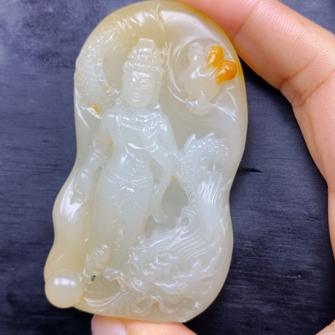 石英质玉颈饰未镶嵌