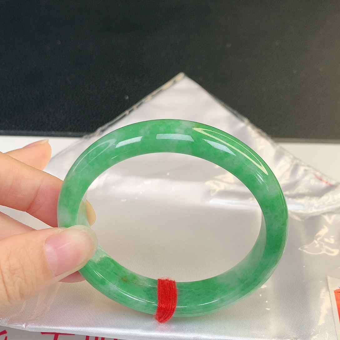 翡翠手镯未镶嵌贵妃209