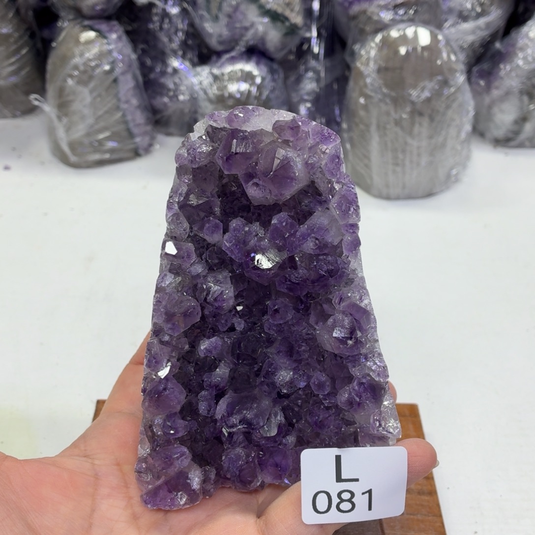 未镶嵌摆件水晶天然紫水晶