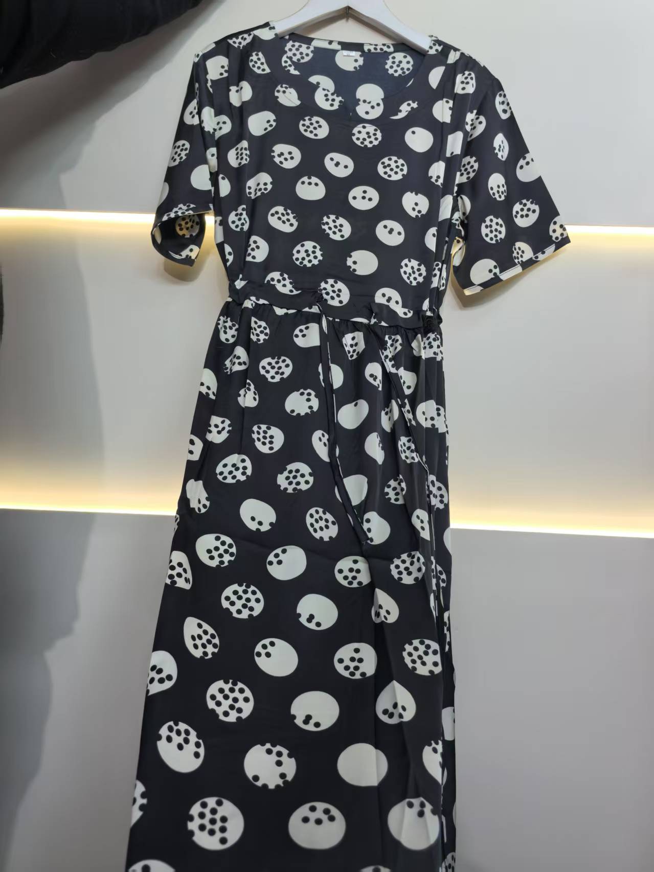 73曲奇饼干显瘦透气裙子妈妈装高贵洋气收腰过膝法式气质碎花